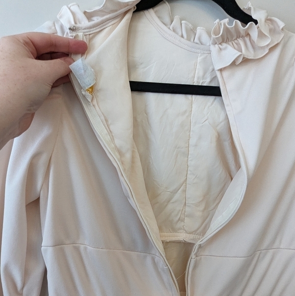 Vintage 70s Lorrie Deb Prairie Ruffle Wedding Gown - Picture 12 of 16